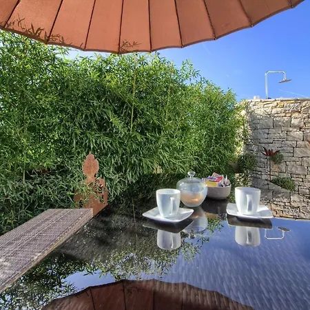 度假居 Mit Privatpool Fuer 6 Personen Ca 130 Qm In Kanfanar, Istrien Binnenland Von Istrien